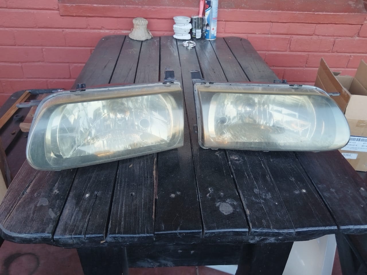 2x Toyota tazz head lights - Private Seller 2x Toyota tazz head lights - Private Seller