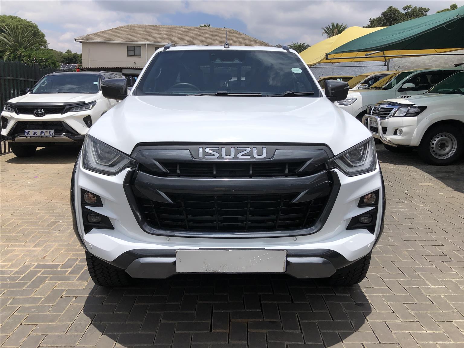 Used 2025 Isuzu D-Max 300 3.0TD double cab 4x4 LX Arctic Trucks AT 35 - Private Seller Used 2025 Isuzu D-Max 300 3.0TD double cab 4x4 LX Arctic Trucks AT 35 - Private Seller