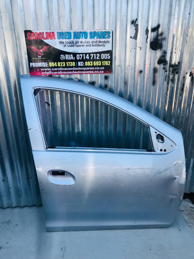 Renault Sandero right side front door - Private Seller Renault Sandero right side front door - Private Seller