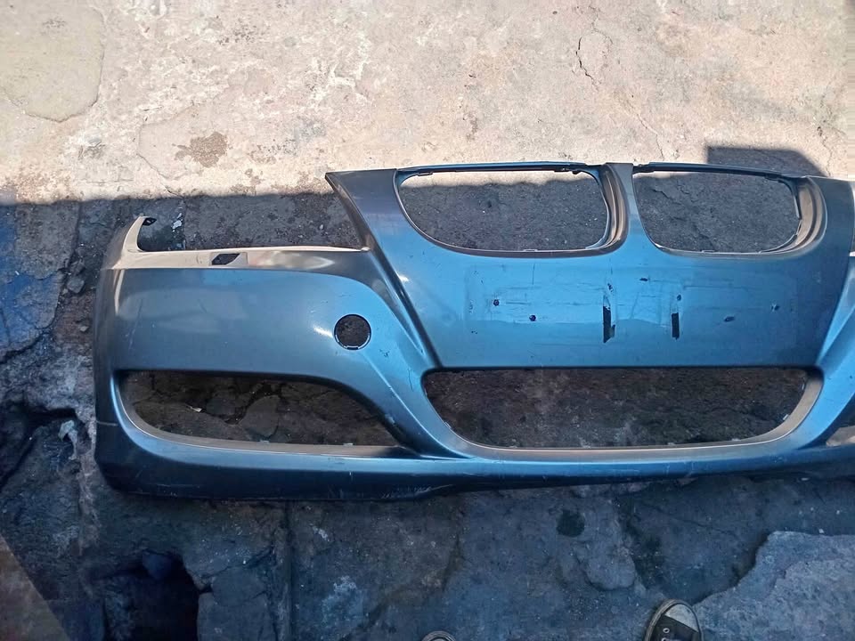 Bmw E90 face-lift front bumper - Private Seller Bmw E90 face-lift front bumper - Private Seller