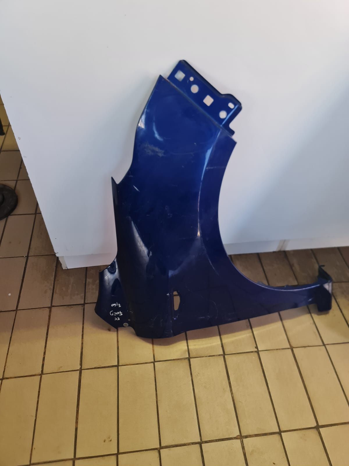 2019 FORD FIGO BLUE FENDER RIGHTSIDE AVAILABLE FOR SALE - Private Seller 2019 FORD FIGO BLUE FENDER RIGHTSIDE AVAILABLE FOR SALE - Private Seller