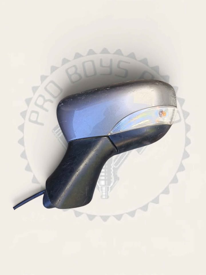 RENAULT CLIO/CAPTUR 4 LEFT SIDE COMPLETE MIRROR AVAILABLE FOR SALE - Private Seller RENAULT CLIO/CAPTUR 4 LEFT SIDE COMPLETE MIRROR AVAILABLE FOR SALE - Private Seller