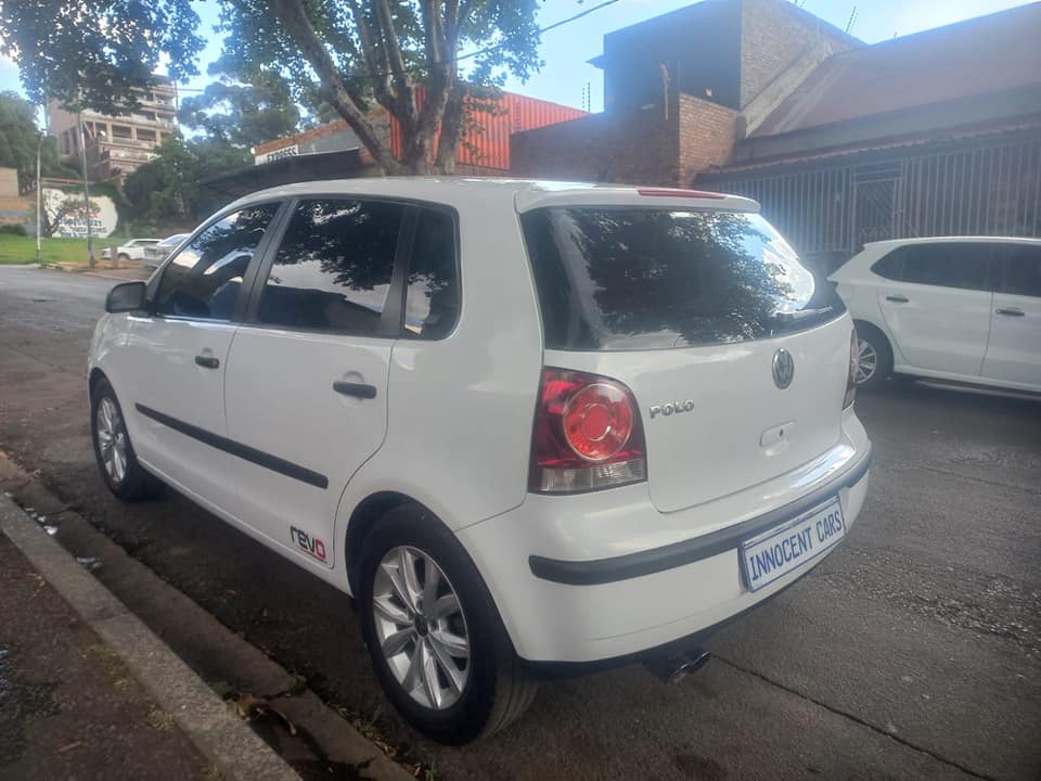 2004 VW POLO BUJWA 1.6 PETROL, MANUAL, WHITE COLOR, MILEAGE 133000KMS