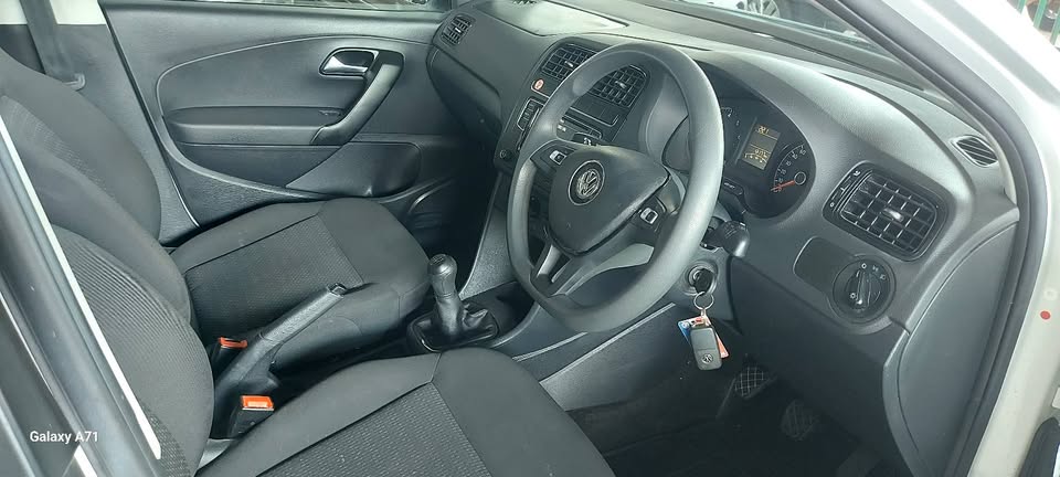Volkwogen Polo vivo 1.4 Trendline Manual Petrol