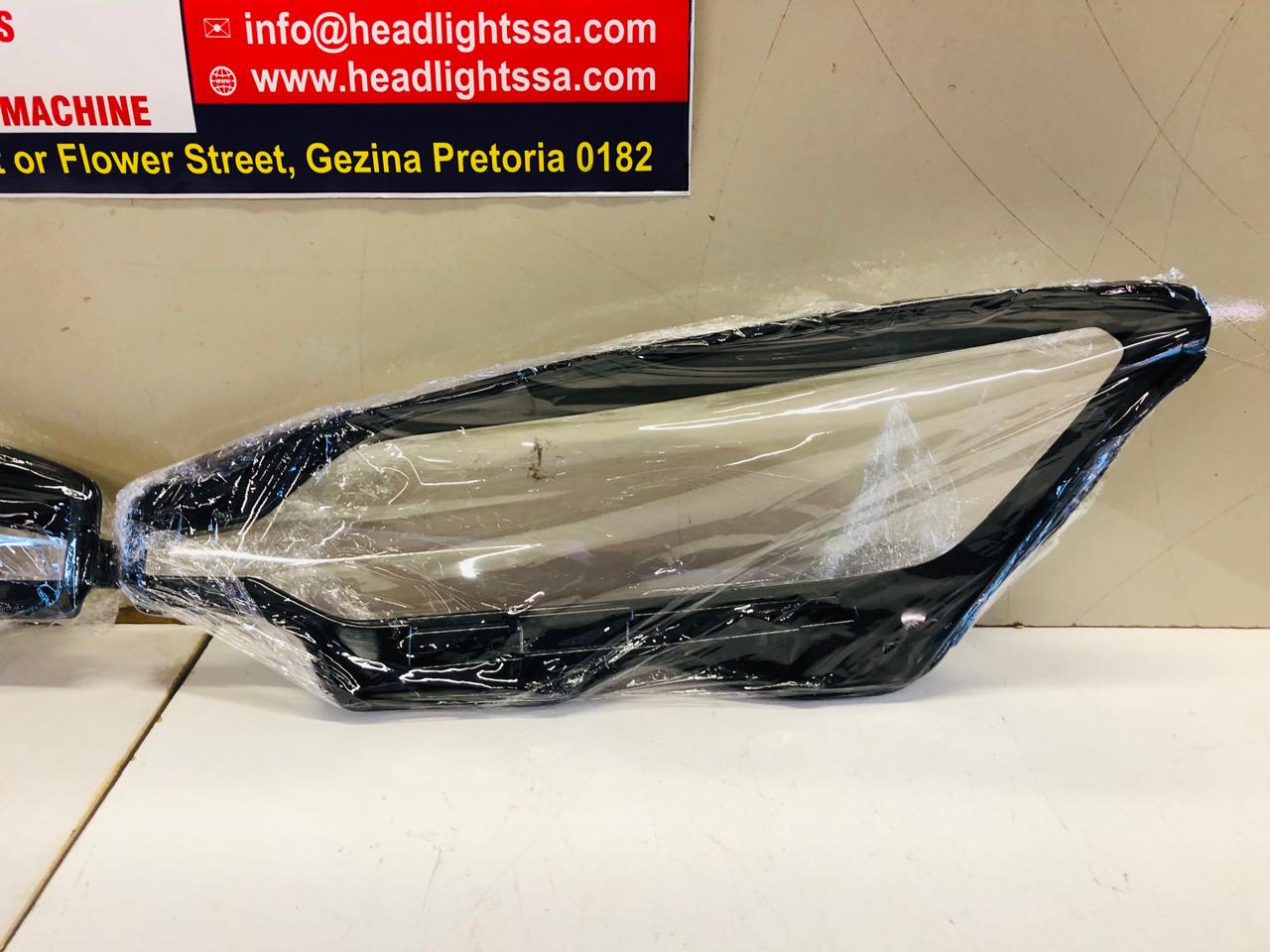 Volvo S60 left and right side headlight replacement lens (2018-2024) - Private Seller Volvo S60 left and right side headlight replacement lens (2018-2024) - Private Seller