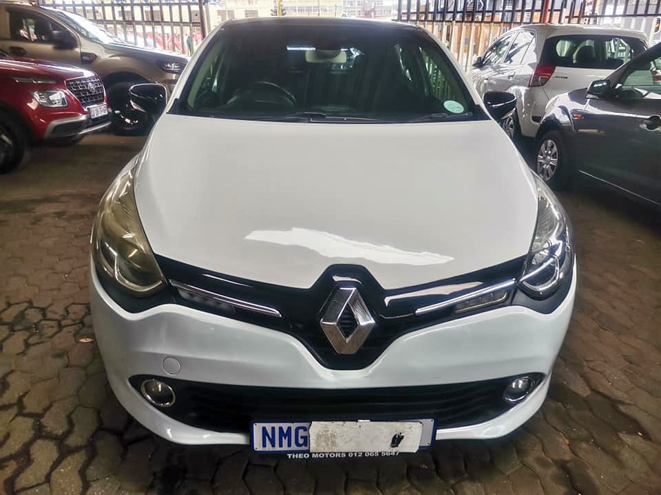 2014 RENAULT CLIO 4  900T MANUAL PETROL