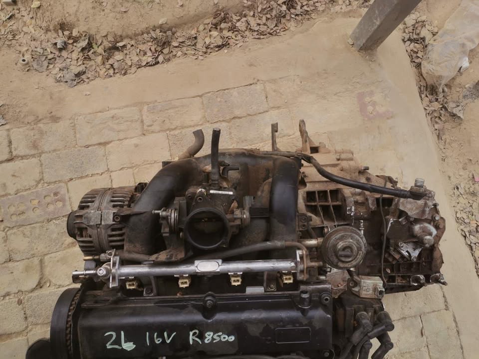 Ford 2l 16v ztec engin and gearbox - Private Seller Ford 2l 16v ztec engin and gearbox - Private Seller