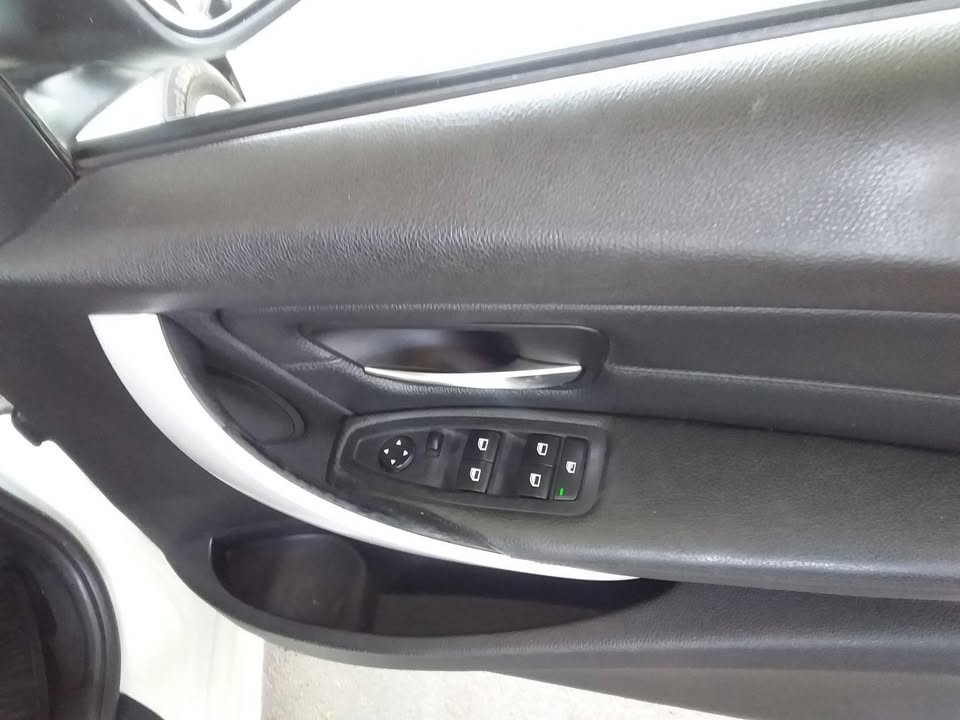 2013 model BMW f30 320i automatic