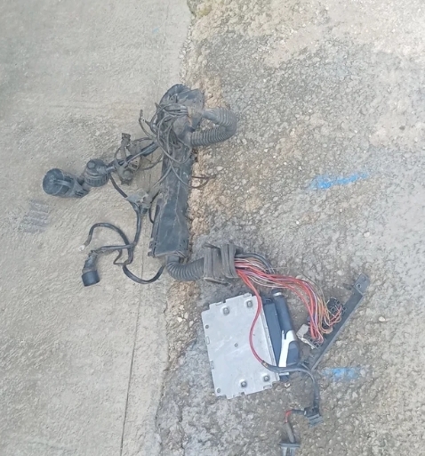 BMW (E34 525) computer and wiring - Private Seller BMW (E34 525) computer and wiring - Private Seller