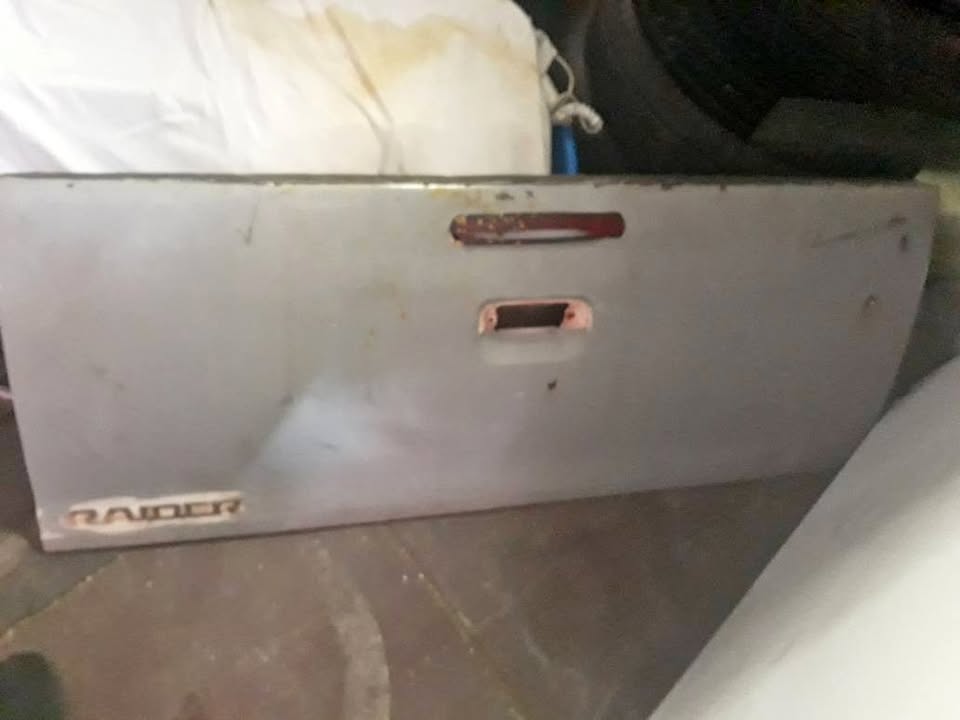 Toyota Hilux D4D Double Cab Tailgate For Sale - Private Seller Toyota Hilux D4D Double Cab Tailgate For Sale - Private Seller