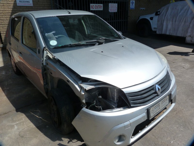 Renault Sandero 1.6 United Manual Silver - 2010 STRIPPING FOR SPARES - Private Seller Renault Sandero 1.6 United Manual Silver - 2010 STRIPPING FOR SPARES - Private Seller