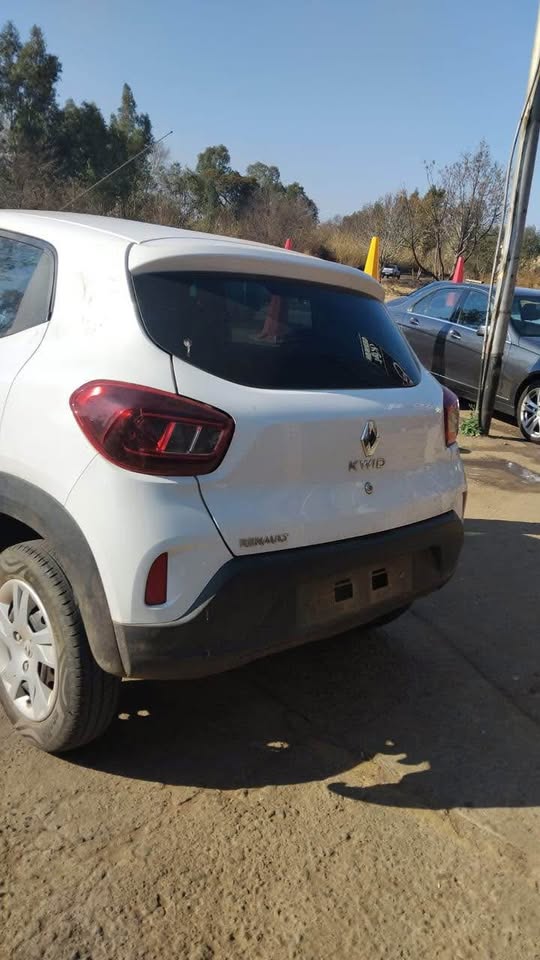 RENAULT KWID FOR SPARES - Private Seller RENAULT KWID FOR SPARES - Private Seller