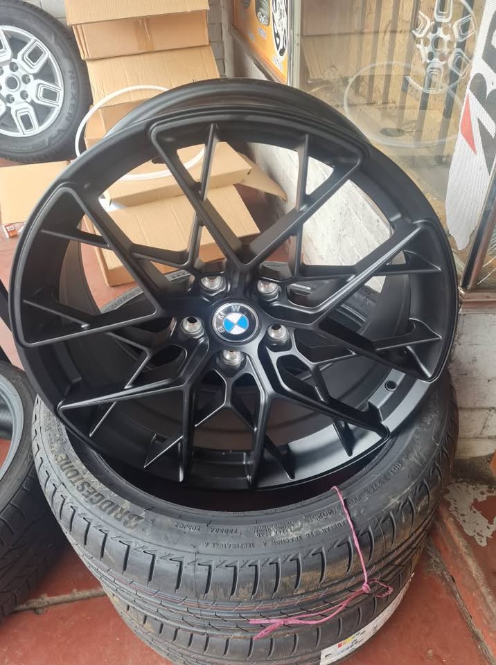 BMW Brand new mags size 19 narrow and wide - Private Seller BMW Brand new mags size 19 narrow and wide - Private Seller