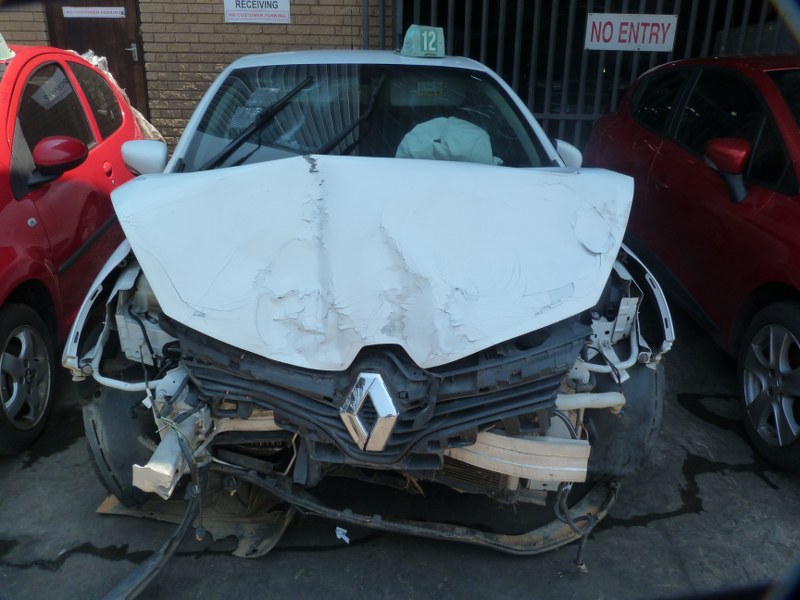Renault Clio IV 900T Manual H4BA - 2019 SPARESBOYZ STRIPPING FOR SPARES - Private Seller Renault Clio IV 900T Manual H4BA - 2019 SPARESBOYZ STRIPPING FOR SPARES - Private Seller