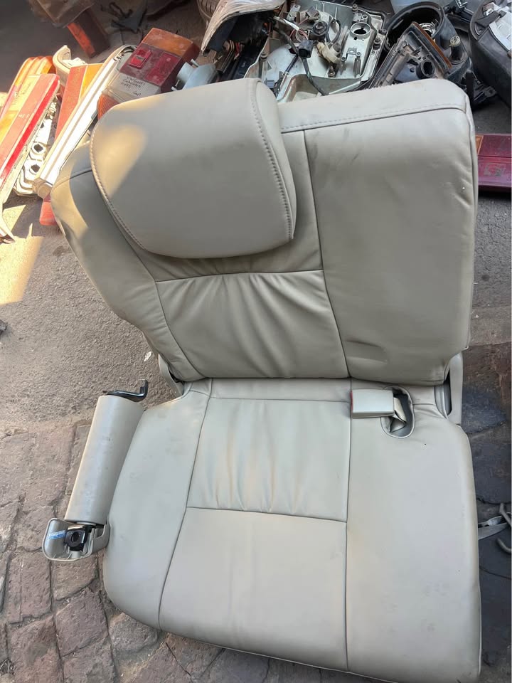 Toyota Fortuner d4d rear fold up seats available