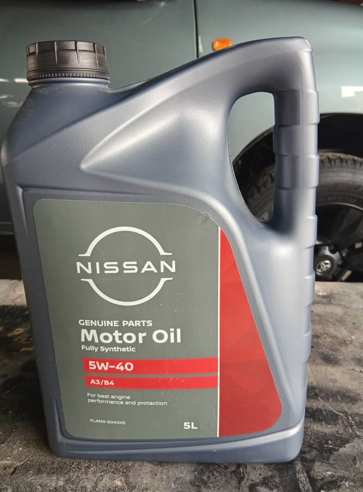 Nissan 5W-40 Synthetic Engine Oil For Sale - Private Seller Nissan 5W-40 Synthetic Engine Oil For Sale - Private Seller