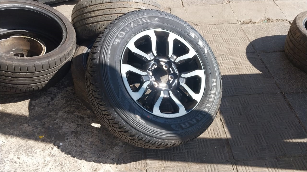18" Toyota Legend 50 Rs original mag with brand new 265/60/18 Dunlop Grandtrek A - Private Seller 18" Toyota Legend 50 Rs original mag with brand new 265/60/18 Dunlop Grandtrek A - Private Seller