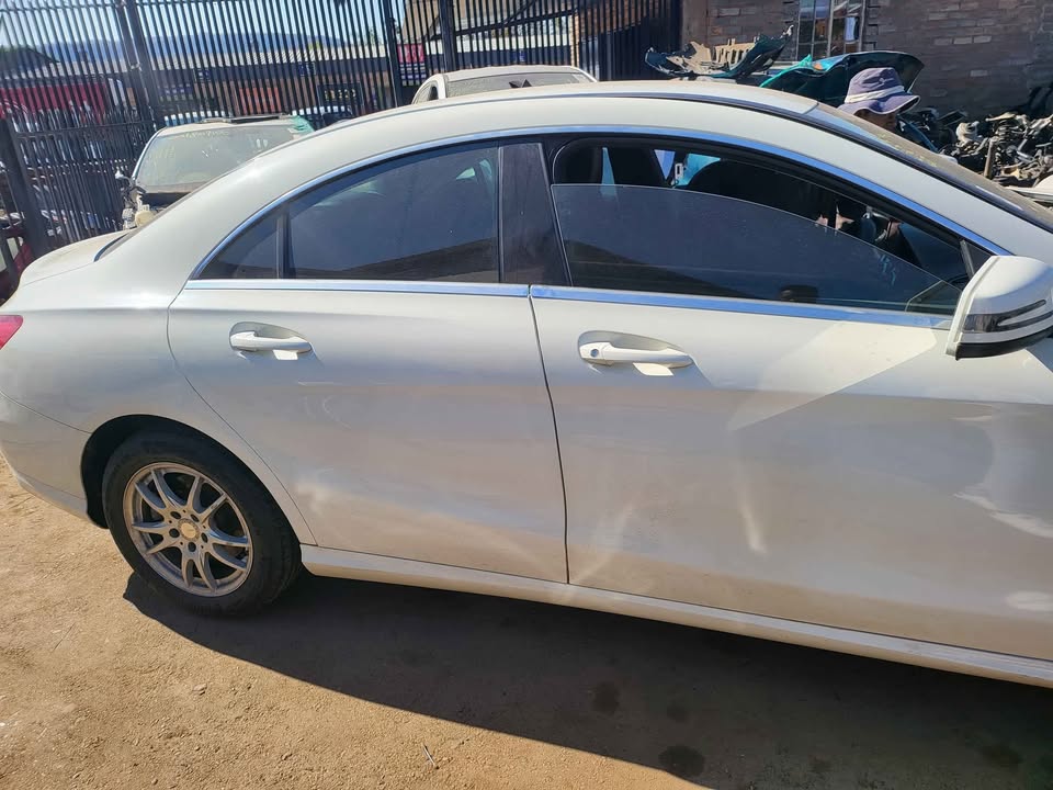 2013 Mercedes CLa stripping for spares