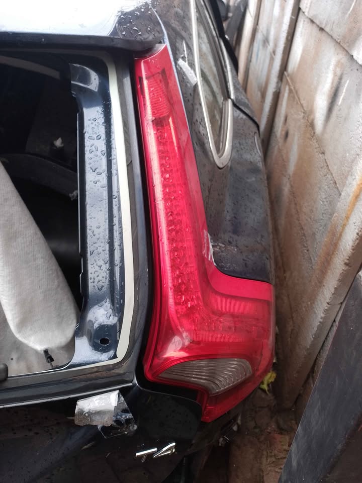 VOLVO V60 2012 RIGHT TAILLIGHT FOR SALE - Private Seller