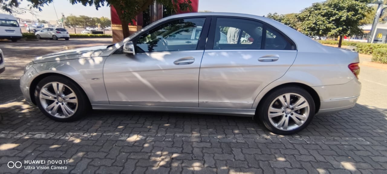 2011 Mercedes Benz C200 CGI W204
