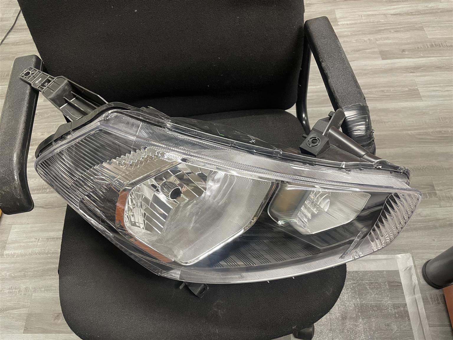Datsun Go right front headlight brand new - Private Seller Datsun Go right front headlight brand new - Private Seller