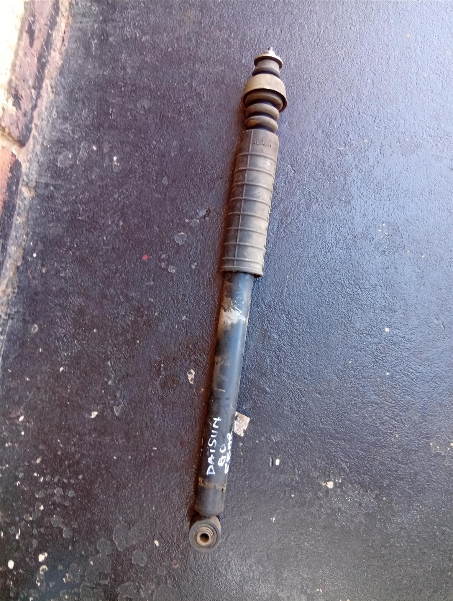 Datsun go rear shocks - Private Seller