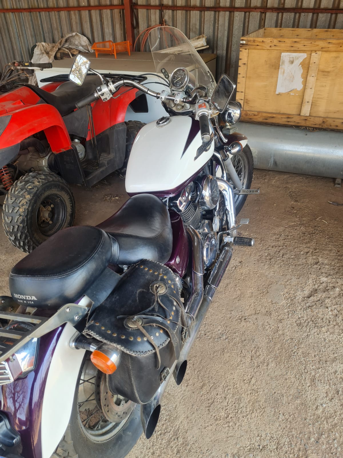 Honda 1100 1999 shadow - Private Seller