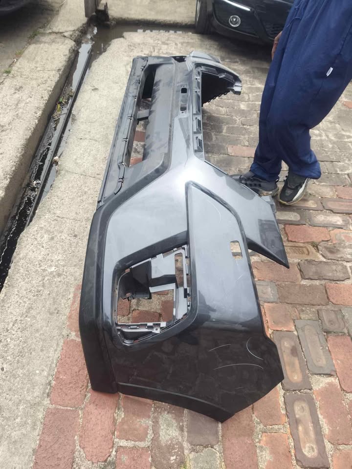 Mitsubishi Subaru Forester 2022 to 2024 front bumper - Private Seller