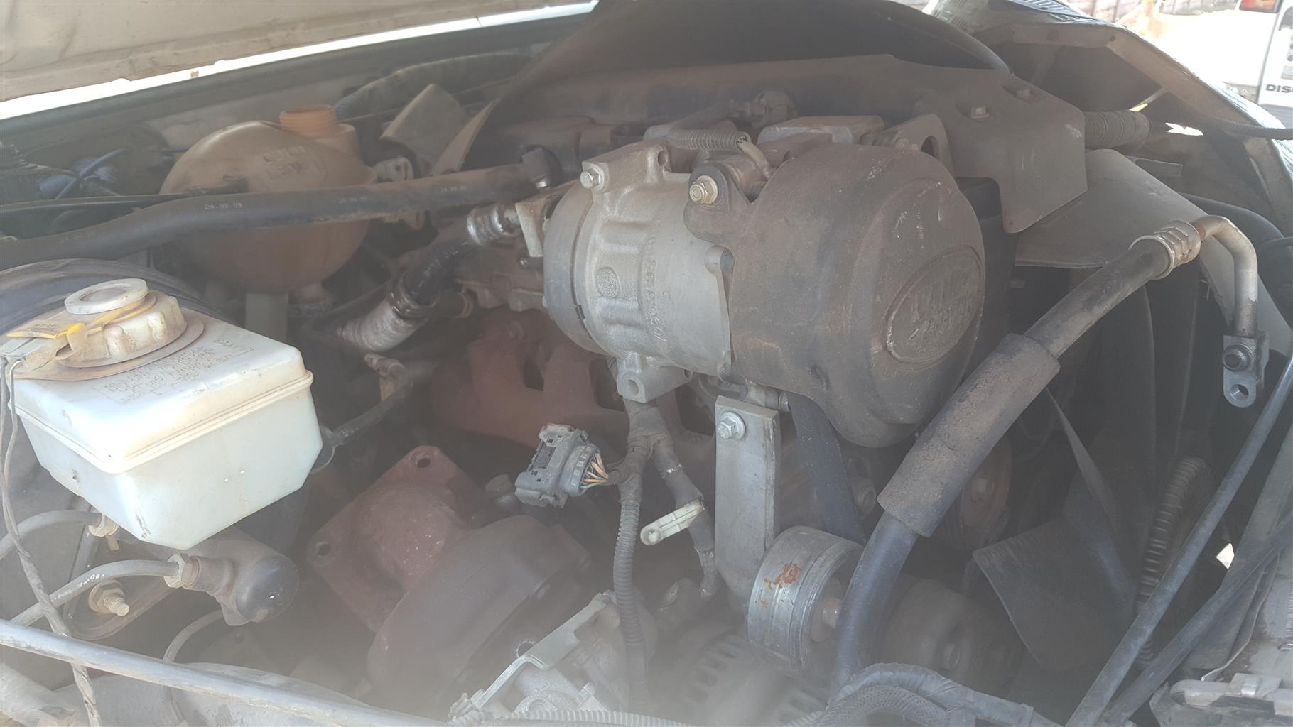 DEFENDER PUMA 2.4 2010 STRIPPING FOR SPARES