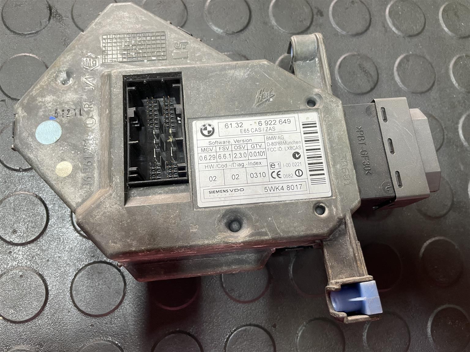 BMW E65 7 series M57N Ignition Switch CAS Start Stop SWITCH Key Cylinder - Private Seller BMW E65 7 series M57N Ignition Switch CAS Start Stop SWITCH Key Cylinder - Private Seller
