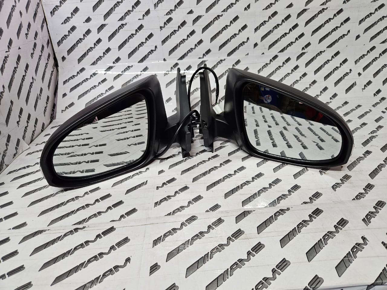 New Toyota Yaris HBK Manual Door Mirror - Private Seller