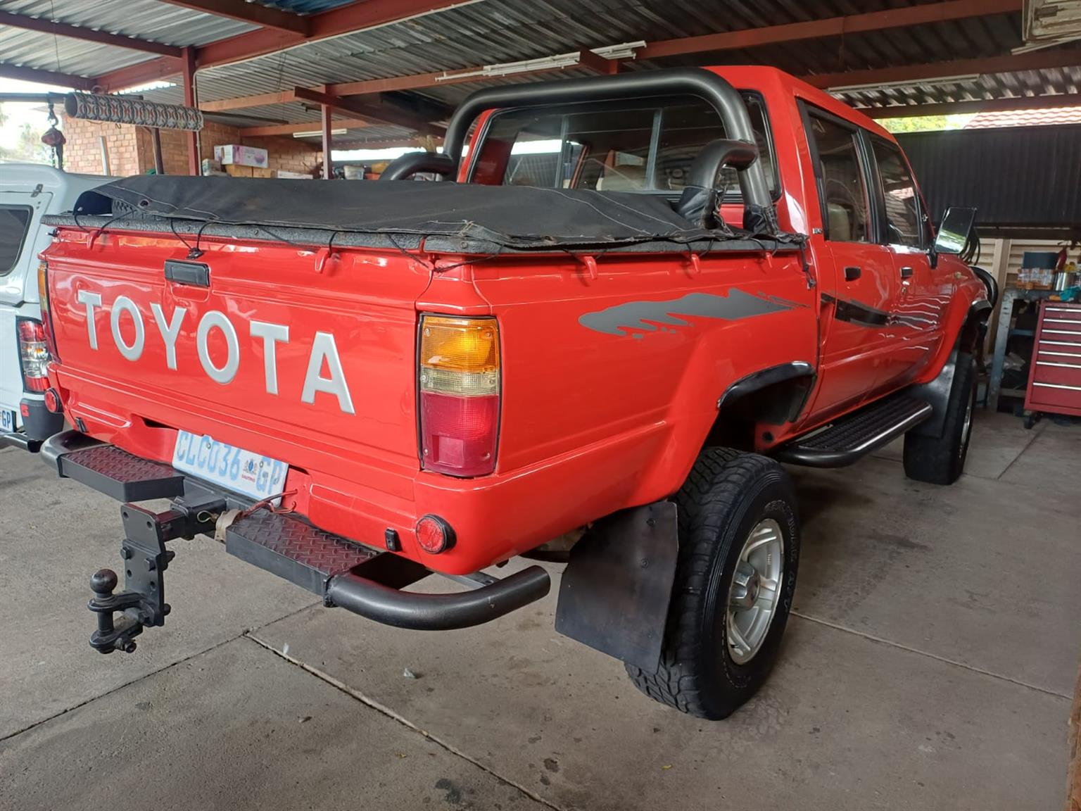 Used 1989 Toyota Hilux 3.0D-4D double cab 4x4 Raider Dakar edition auto - Private Seller