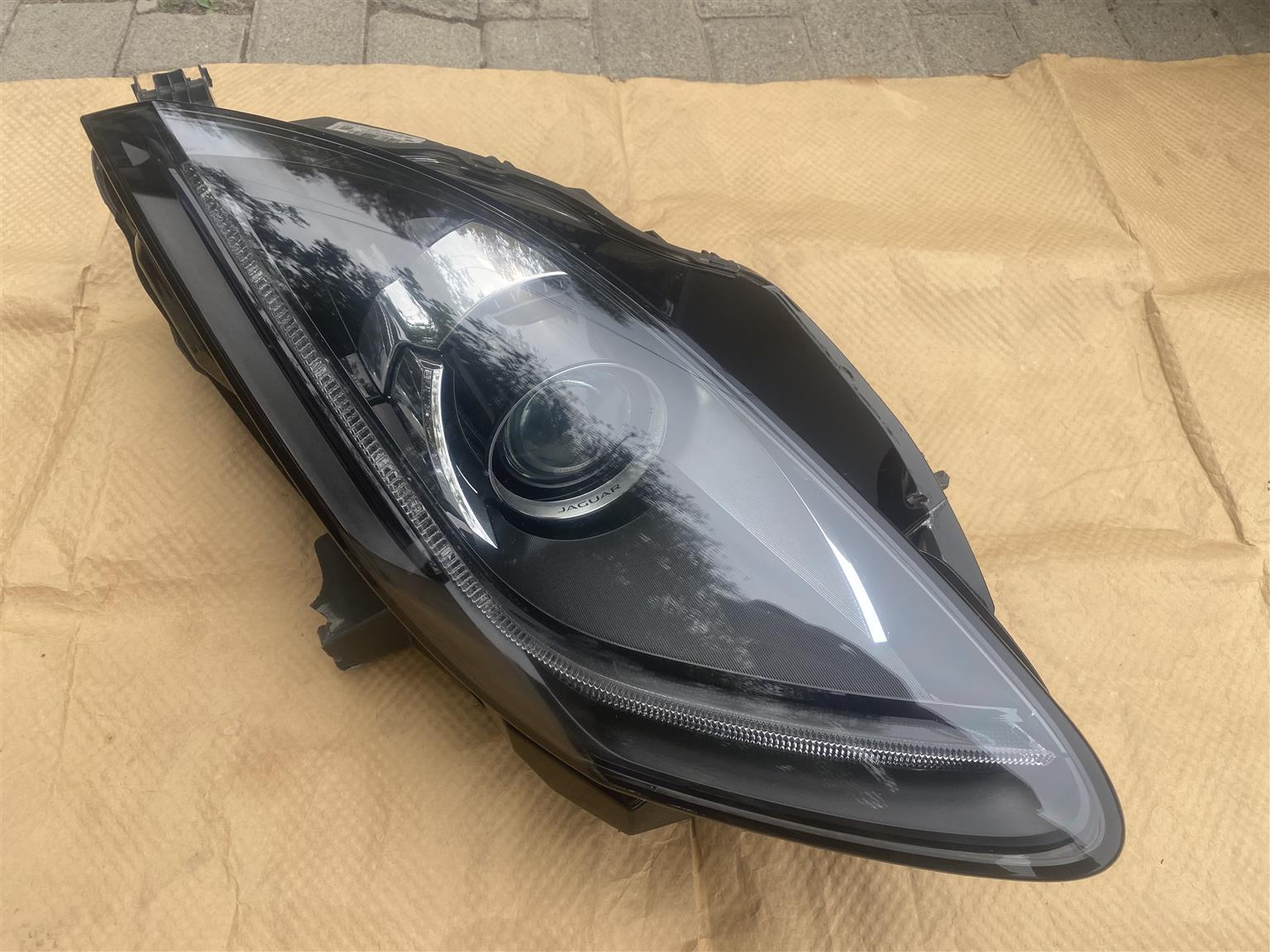 2017 JAGUAR F TYPE BI-XENON HEADLIGHT RIGHT SIDE FOR SALE