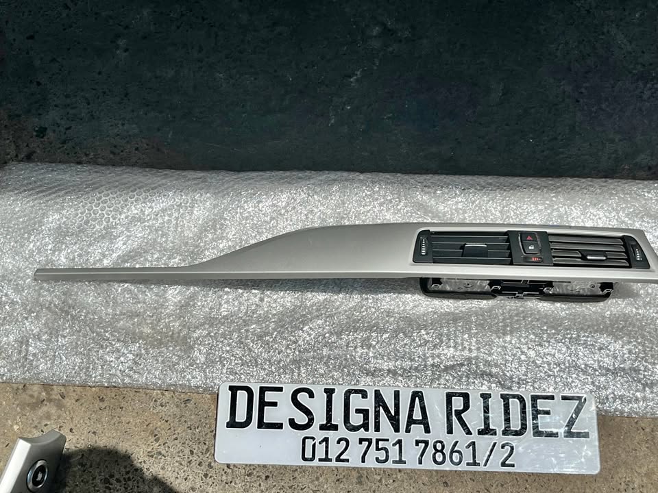 BMW F30 CENTER DASHBOARD TRIM (STANDARD) AVAILABLE. - Private Seller BMW F30 CENTER DASHBOARD TRIM (STANDARD) AVAILABLE. - Private Seller