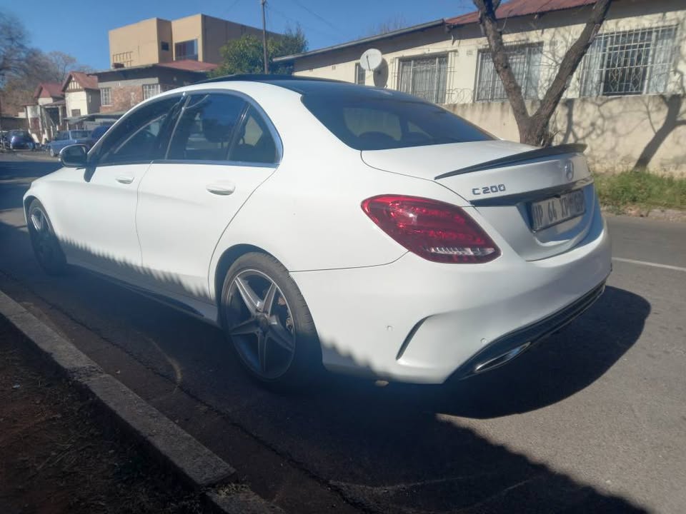 2016 Mercedes Benz C200 AMG AUTOMATIC, Sunroof, Leather seat, Service book