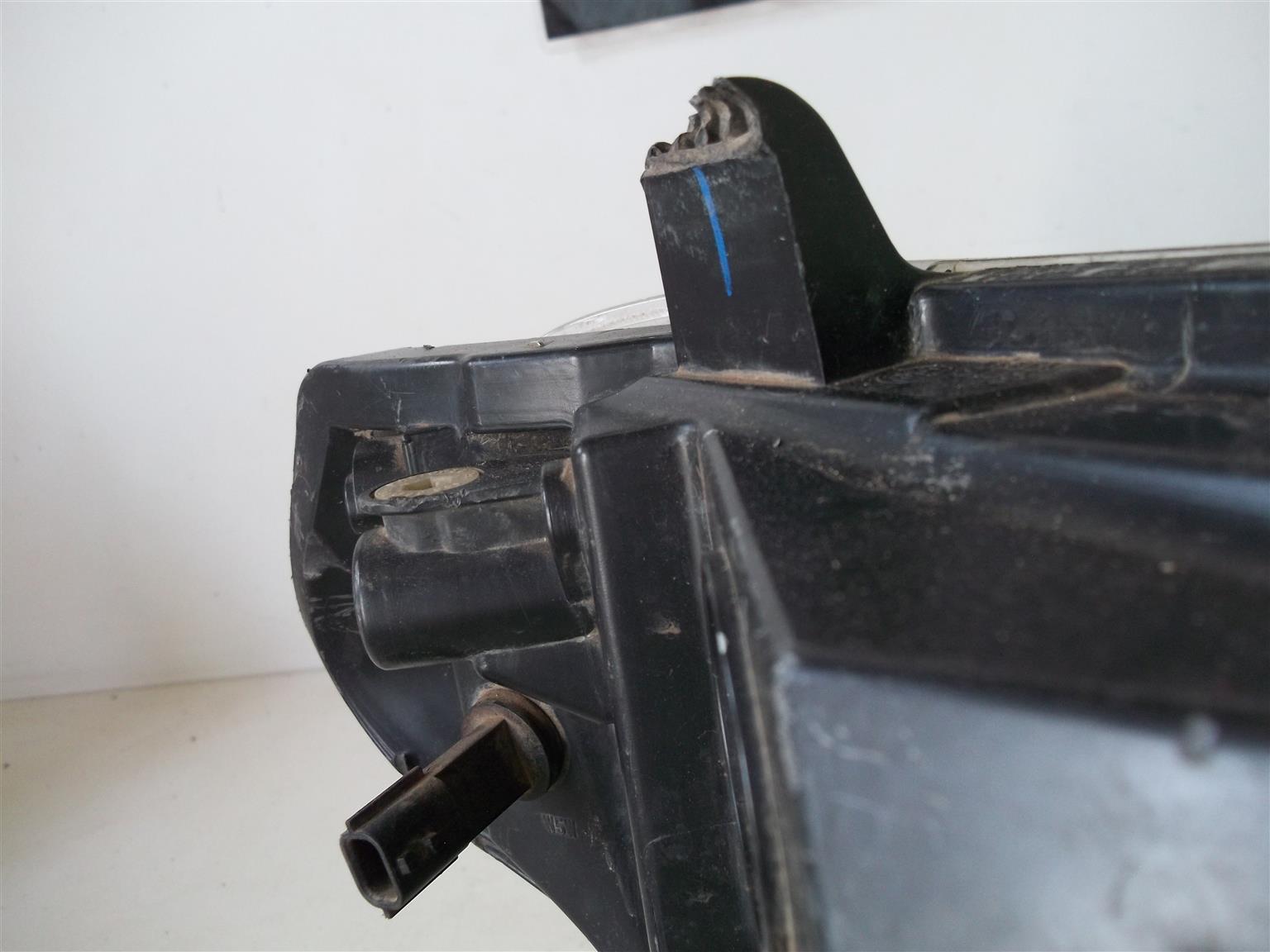 Nissan Navara/Pathfinder '05-'25 left headlight - Private Seller Nissan Navara/Pathfinder '05-'25 left headlight - Private Seller