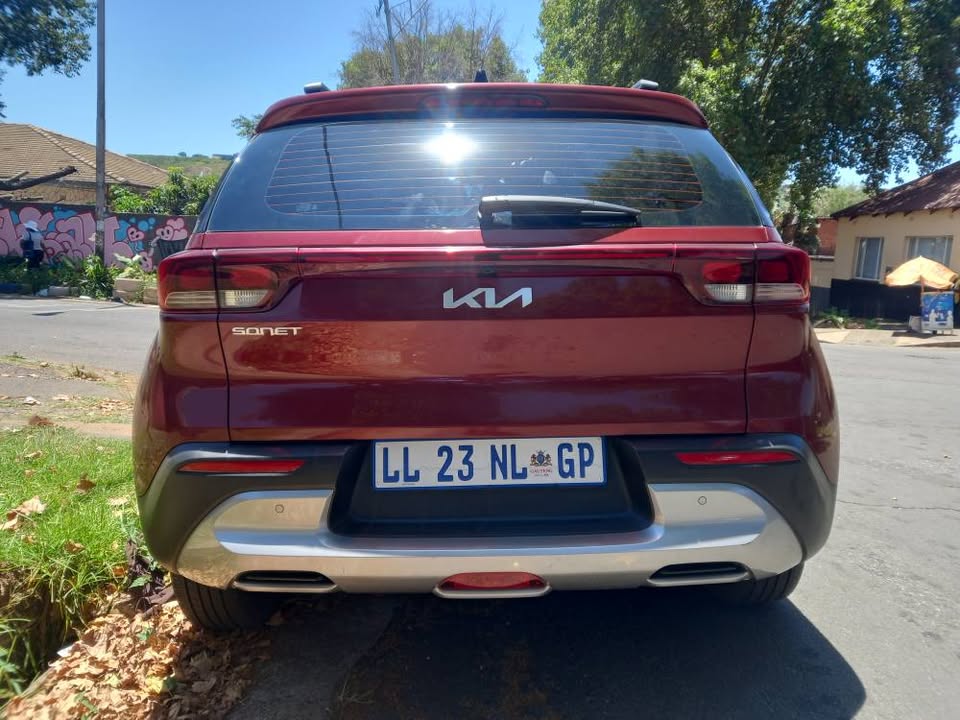2023 KIA SONET ENG 1.5 PETROL, AUTOMATIC TRANSMISSION, MAROON COLOR