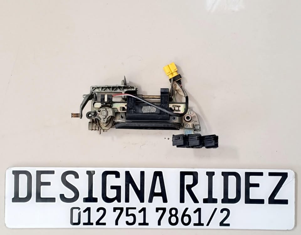 BMW E36 3-SERIES DOOR HANDLES AVAILABLE - Private Seller BMW E36 3-SERIES DOOR HANDLES AVAILABLE - Private Seller
