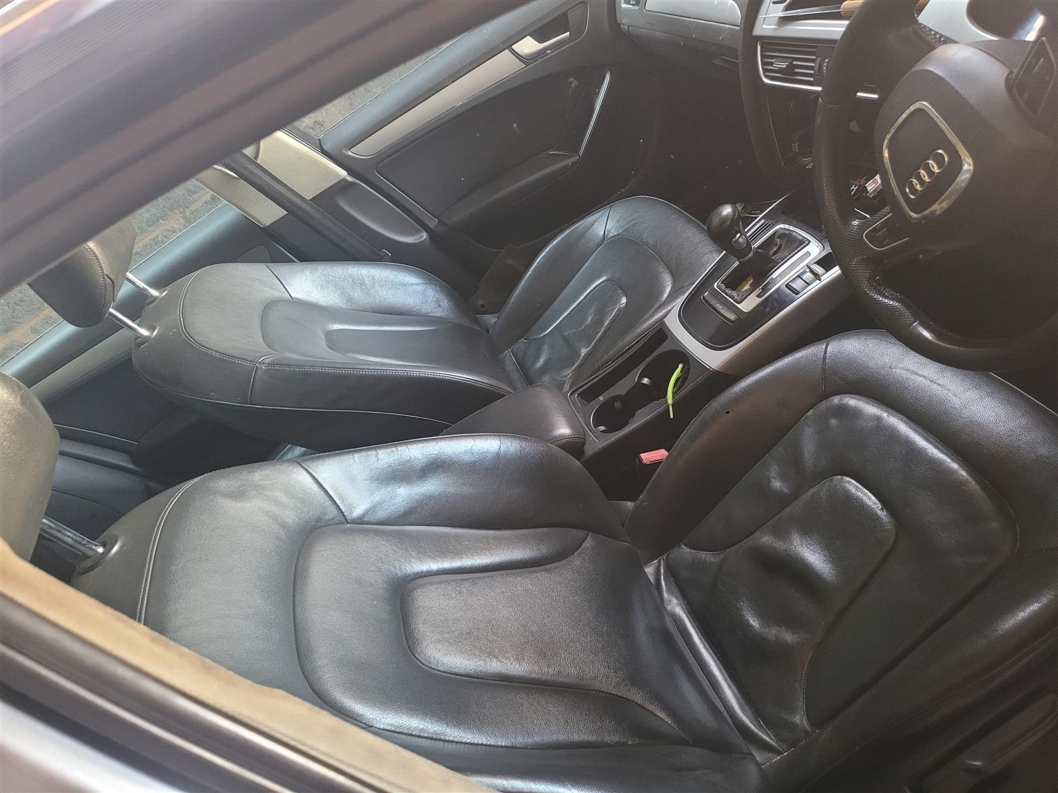 Audi A4, B8, 2011, cdh car seats
