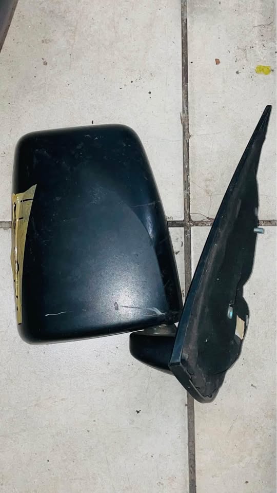 Kia K2700 side mirror - Private Seller