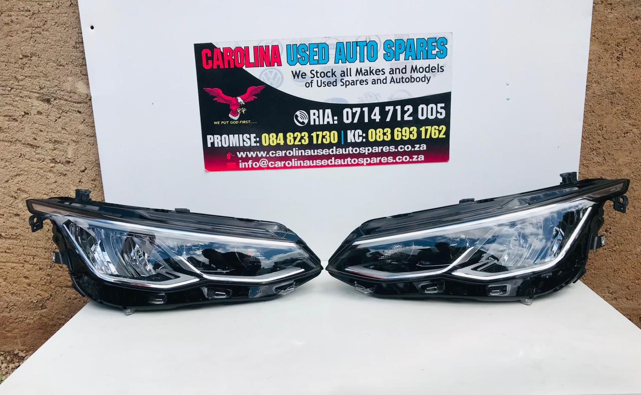 VW Golf 8 left and right side LED xenon headlight - Private Seller VW Golf 8 left and right side LED xenon headlight - Private Seller