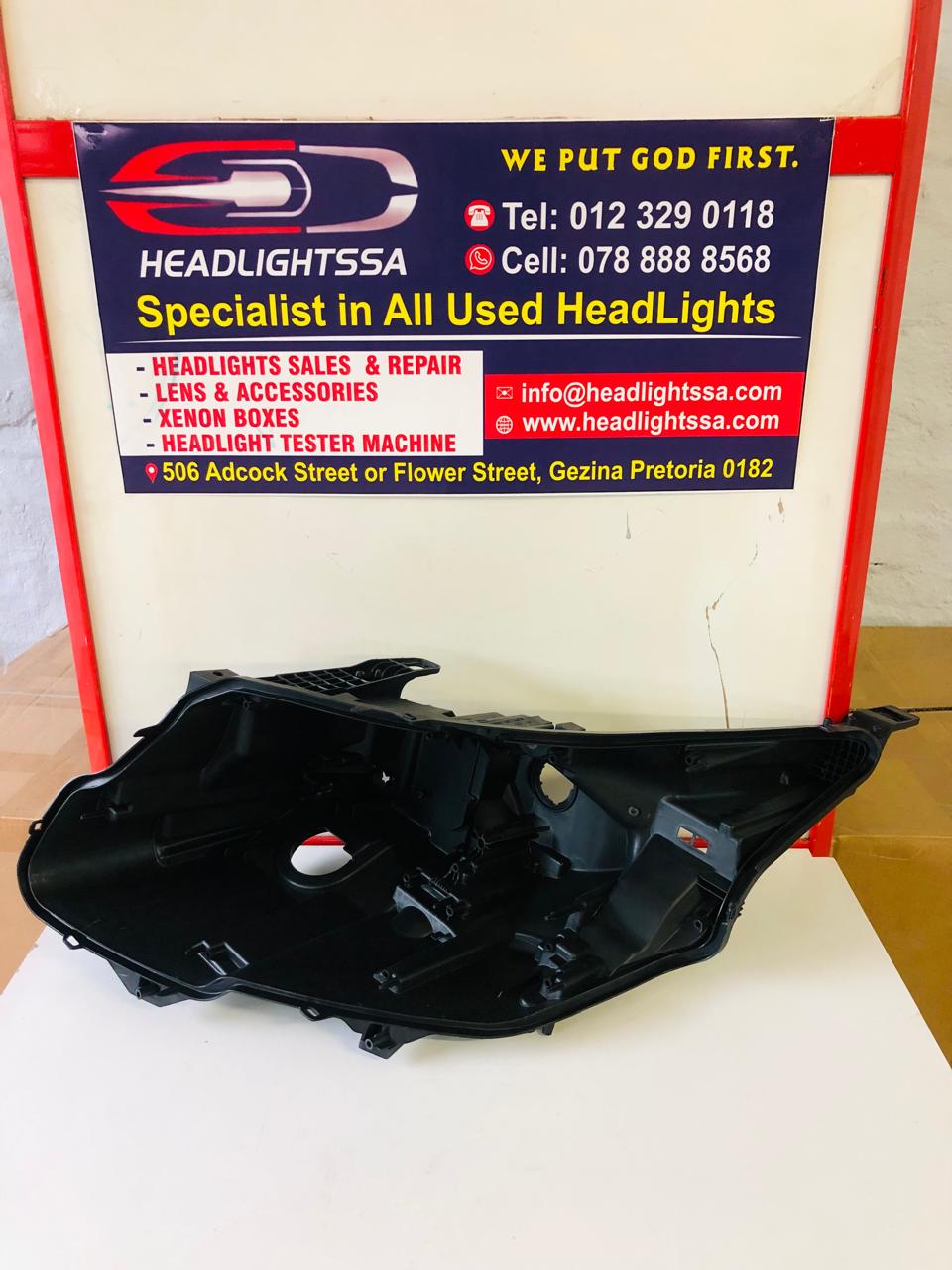 Range Rover Vogue left side headlight replacement housing - Private Seller Range Rover Vogue left side headlight replacement housing - Private Seller