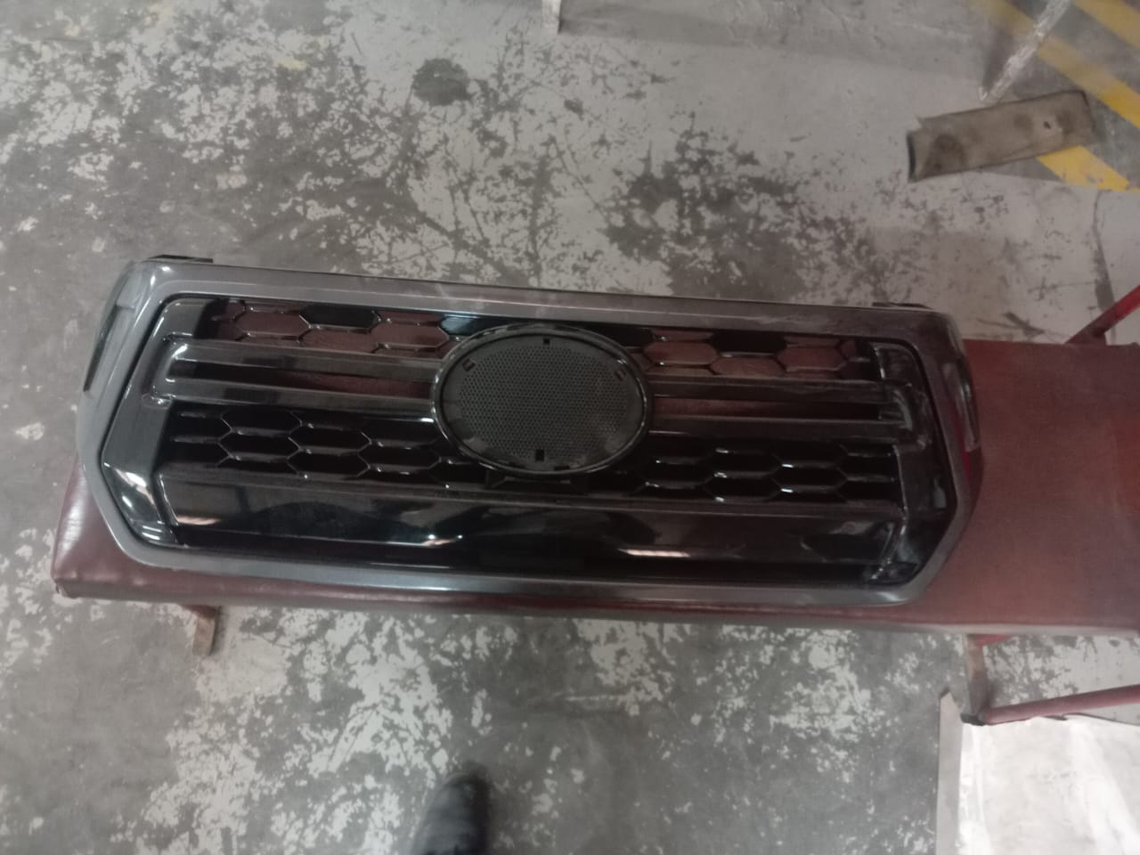 Gd-6 Hilux Grill