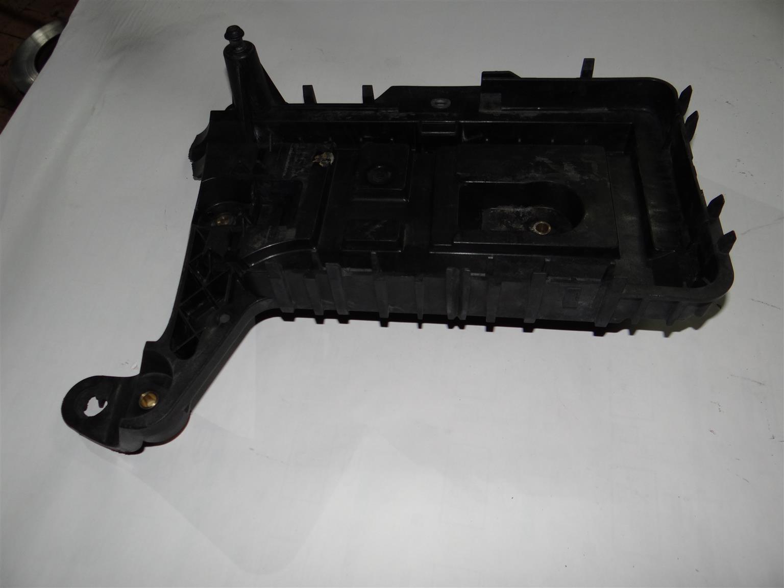 VW Scirocco battery holder