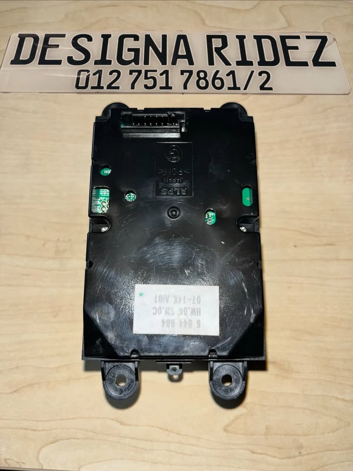 BMW E60 5-SERIES iDRIVE MULTI MEDIA CONTROL SWITCH AVAILABLE. - Private Seller BMW E60 5-SERIES iDRIVE MULTI MEDIA CONTROL SWITCH AVAILABLE. - Private Seller