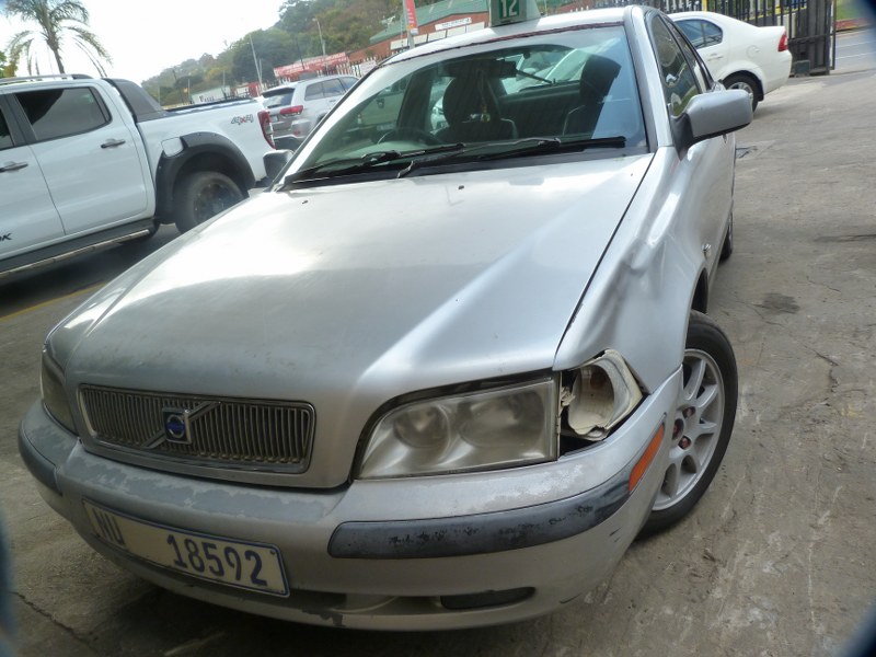 Volvo S40 2.0T Manual Silver - 2001 STRIPPING FOR SPARES - Private Seller Volvo S40 2.0T Manual Silver - 2001 STRIPPING FOR SPARES - Private Seller