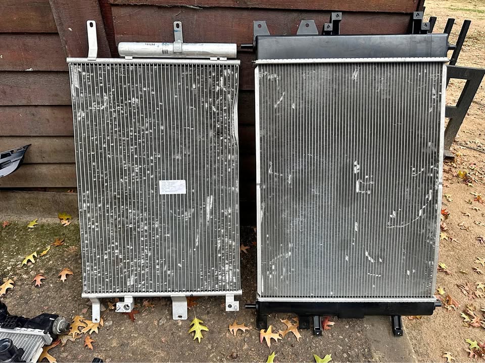 Chery Tiggo pro4 Automatic radiator and condenser - Private Seller Chery Tiggo pro4 Automatic radiator and condenser - Private Seller