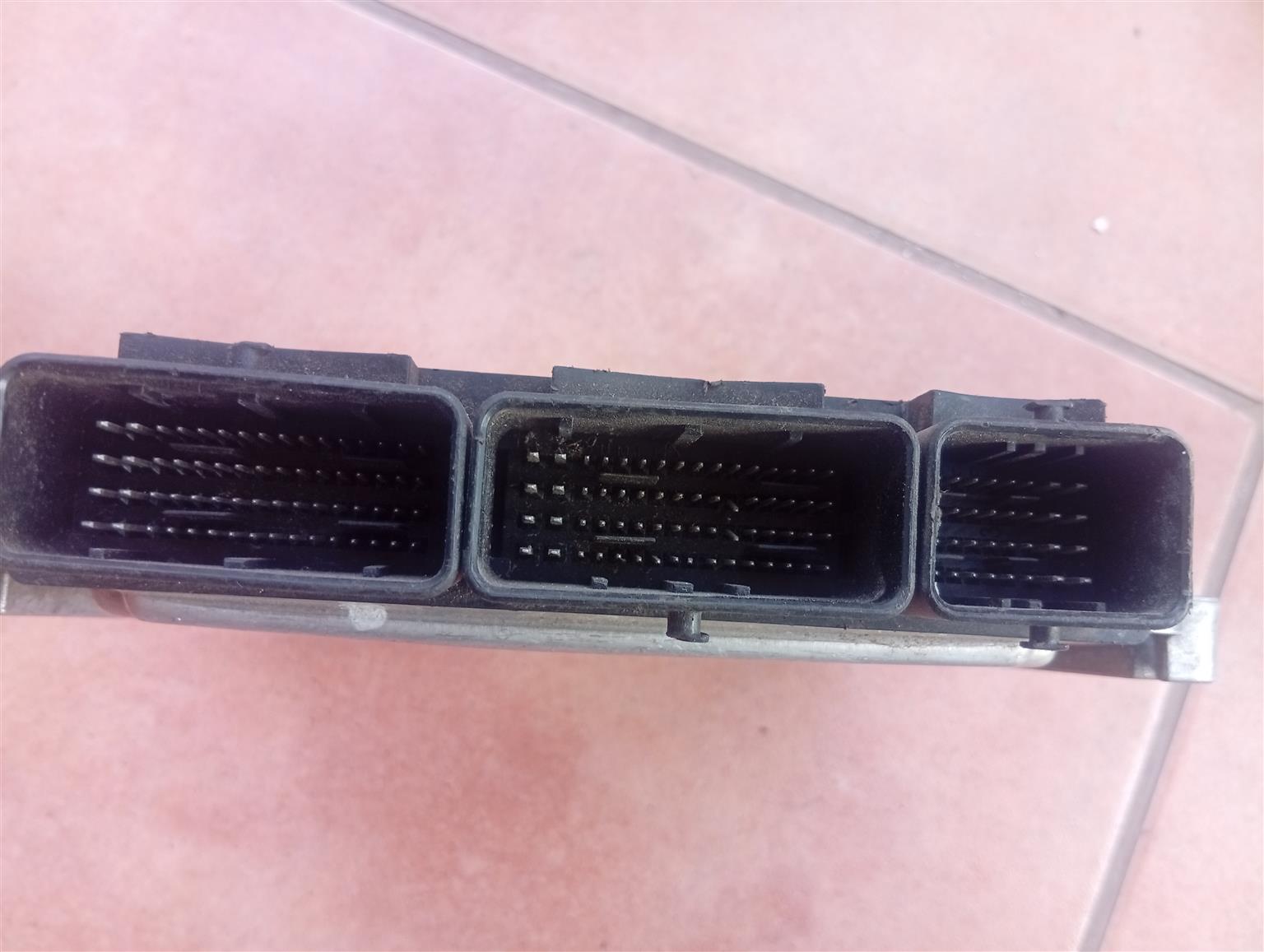 237104376R RENAULT CAPTUR ENGINR CONTROL UNI - Private Seller 237104376R RENAULT CAPTUR ENGINR CONTROL UNI - Private Seller