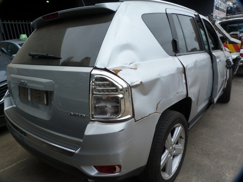 Jeep Compass 2.0 LTD Manual - 2012 STRIPPING FOR SPARES - Private Seller Jeep Compass 2.0 LTD Manual - 2012 STRIPPING FOR SPARES - Private Seller