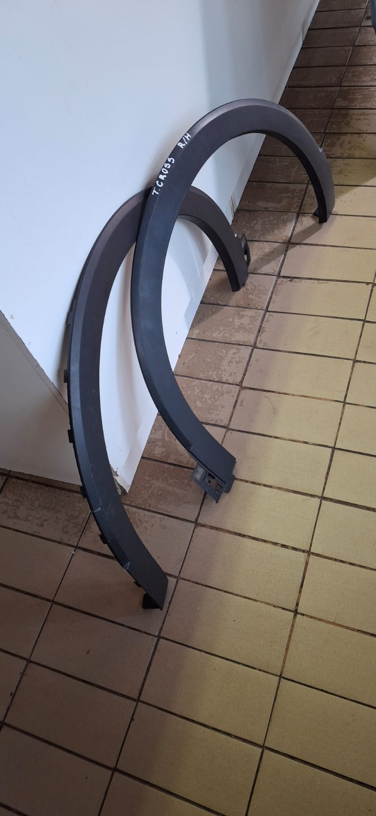 2020 VW TCROSS WHEEL ARCH LEFT AND RIGHT CONDITION FOR SALE